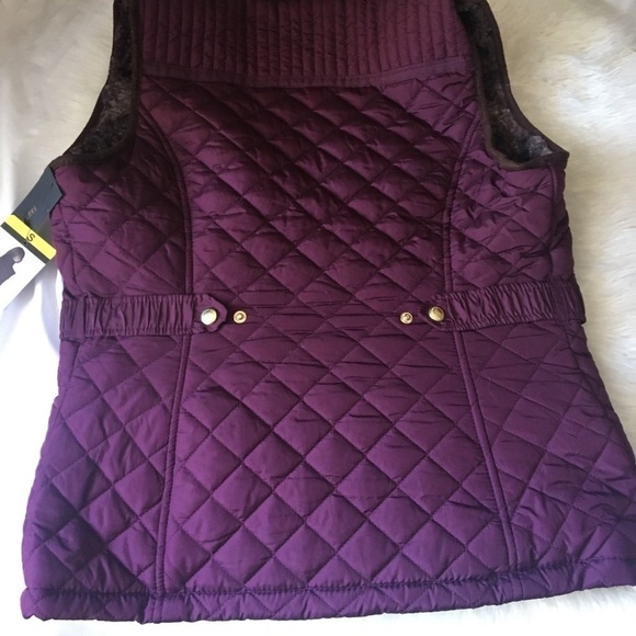 Weatherproof vest - Picture 2 of 7